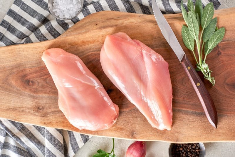 88008 MOINKChickenBreasts900x600SHOP 868e75ec 1ebb 4026 a39f 8d00b1d493b5